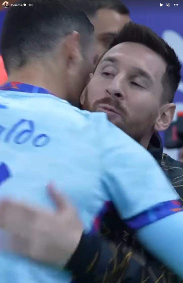 2026年美加墨世界杯扩军至48队，小组赛规则革新，淘汰赛对阵更复杂，传统强队与新势力激烈竞争。（2026美加墨世界杯扩军至48队：小组赛改制、淘汰赛更复杂，豪强与新势力激战升级）