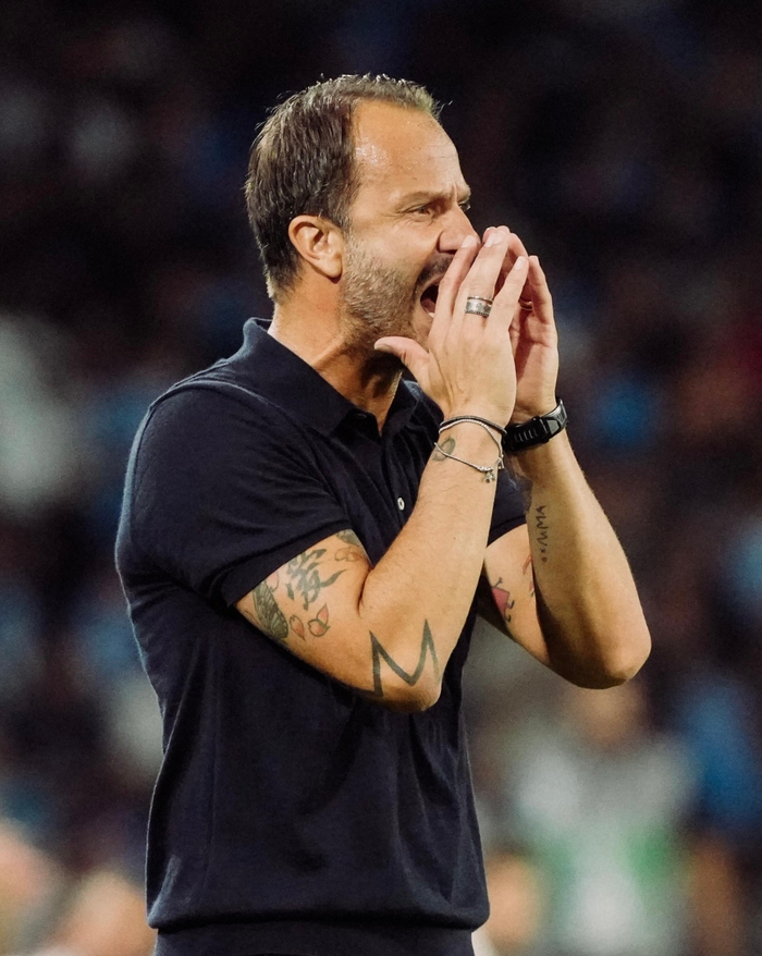 希勒评英超本轮最佳阵容：埃泽领衔，内托、皮克福德等人在列（希勒评出英超本轮最佳阵容：埃泽压阵，内托与皮克福德入选）