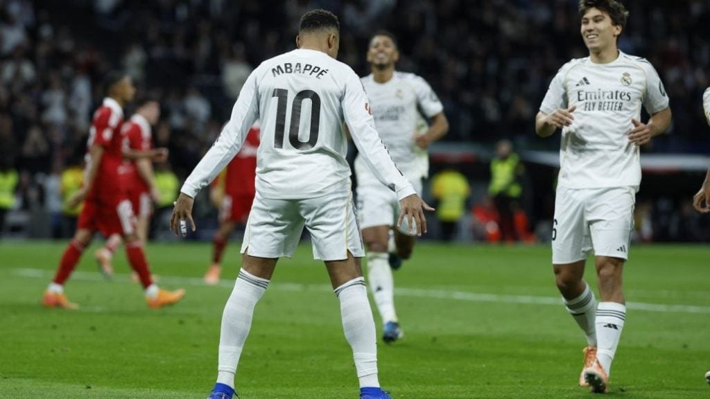 记者：恰尔汗奥卢右腿内收肌拉伤，阿切尔比右腿屈肌拉伤（记者披露：恰尔汗奥卢右腿内收肌受损，阿切尔比右腿屈肌拉伤）