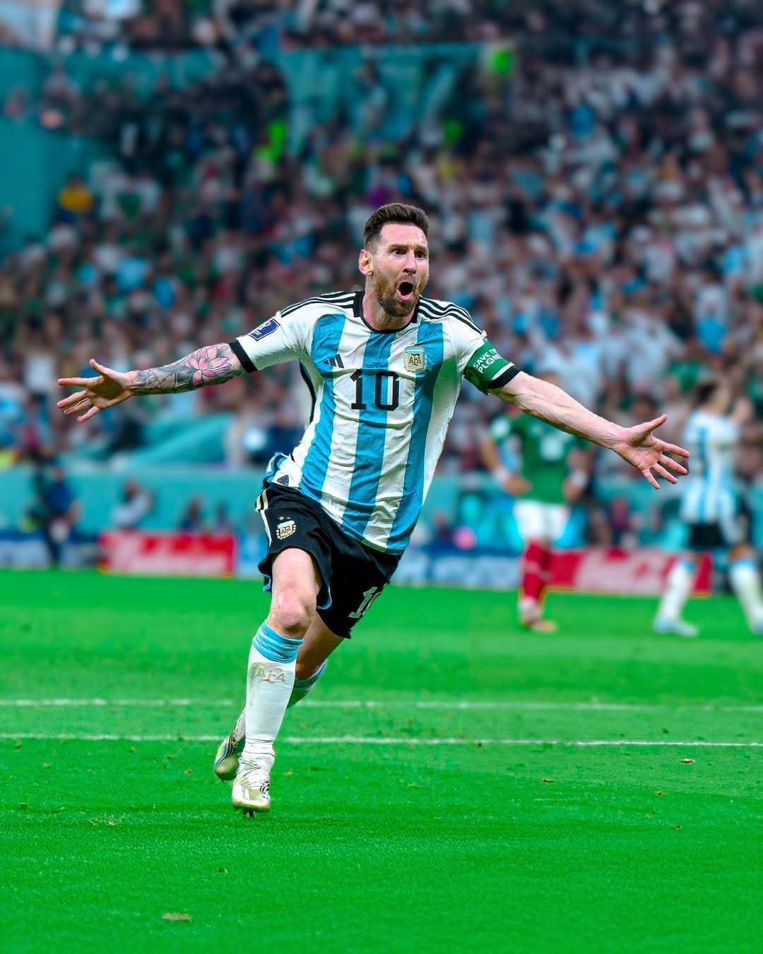 穆勒：孔帕尼的工作非常出色，本赛季观看拜仁比赛是种享受（穆勒盛赞孔帕尼：本季拜仁踢得赏心悦目）