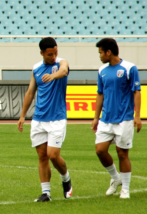 穆勒续约温哥华白浪至2026年，年薪600万欧元（穆勒与温哥华白浪签下新合同至2026年，年薪600万欧元）