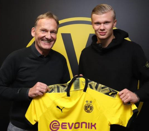 欧冠师徒对决首演，皇马主场迎战曼城（欧冠首度上演师徒之争，皇马坐镇主场对阵曼城）